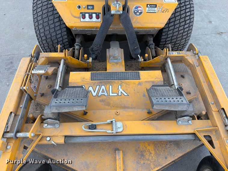 image for item NF9549 2022 Walker H27i ZTR lawn mower