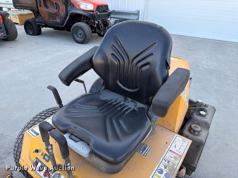image for item NF9549 2022 Walker H27i ZTR lawn mower