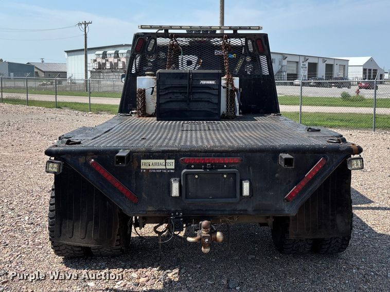 image for item NM9923 1995 Ford F350 Crew Cab flatbed pickup truck