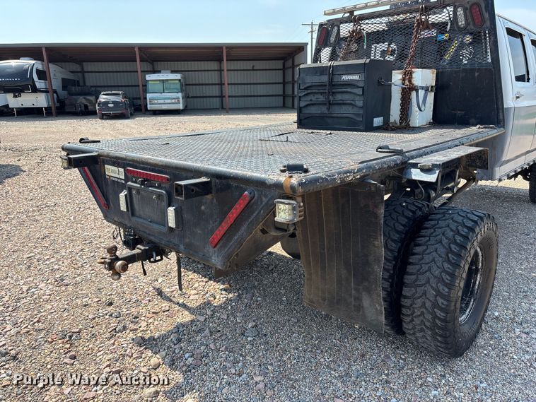 image for item NM9923 1995 Ford F350 Crew Cab flatbed pickup truck