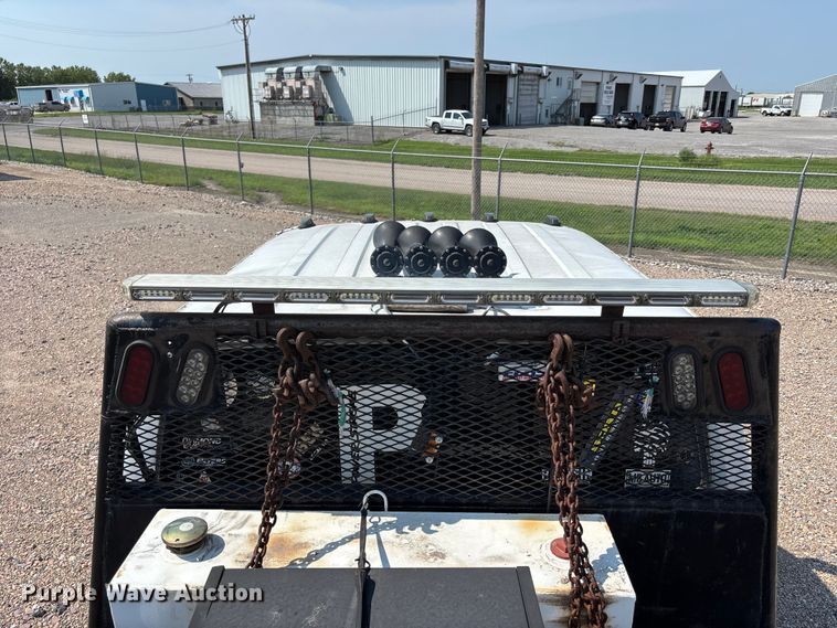 image for item NM9923 1995 Ford F350 Crew Cab flatbed pickup truck