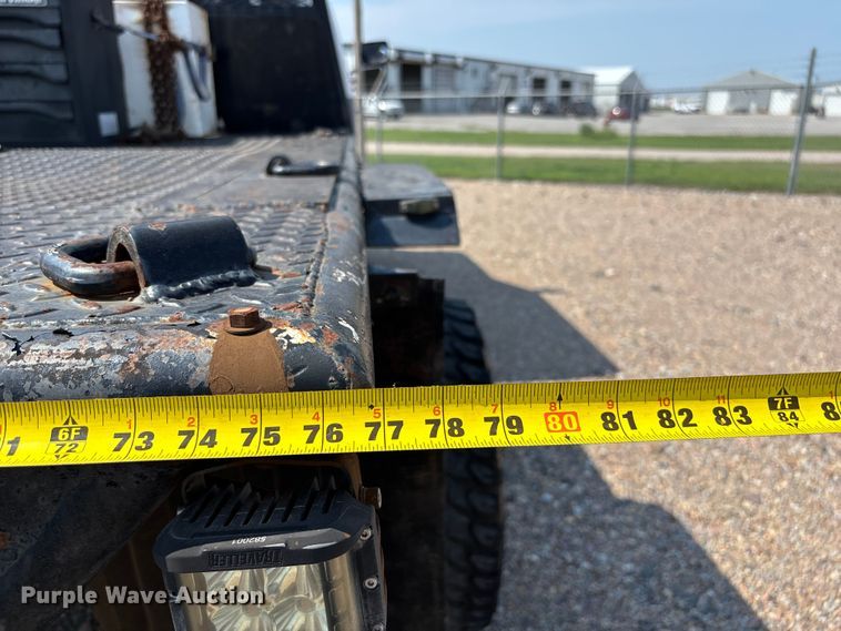 image for item NM9923 1995 Ford F350 Crew Cab flatbed pickup truck