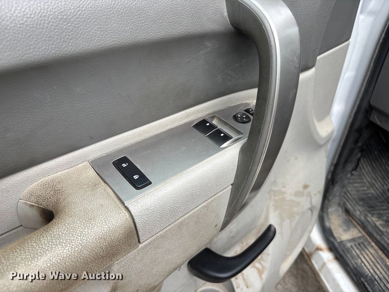 image for item NM9942 2013 Chevrolet Silverado 1500 pickup truck
