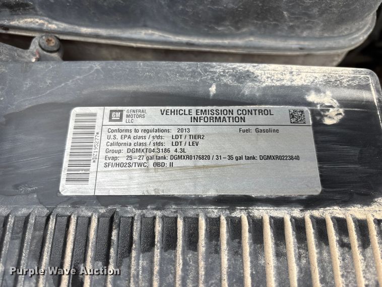 image for item NM9942 2013 Chevrolet Silverado 1500 pickup truck