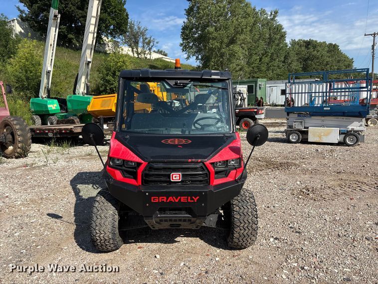 image for item NM9955 2016 Gravely 3000 utility vehicle