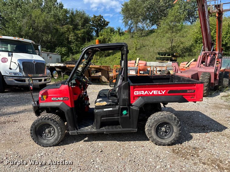 image for item NM9955 2016 Gravely 3000 utility vehicle