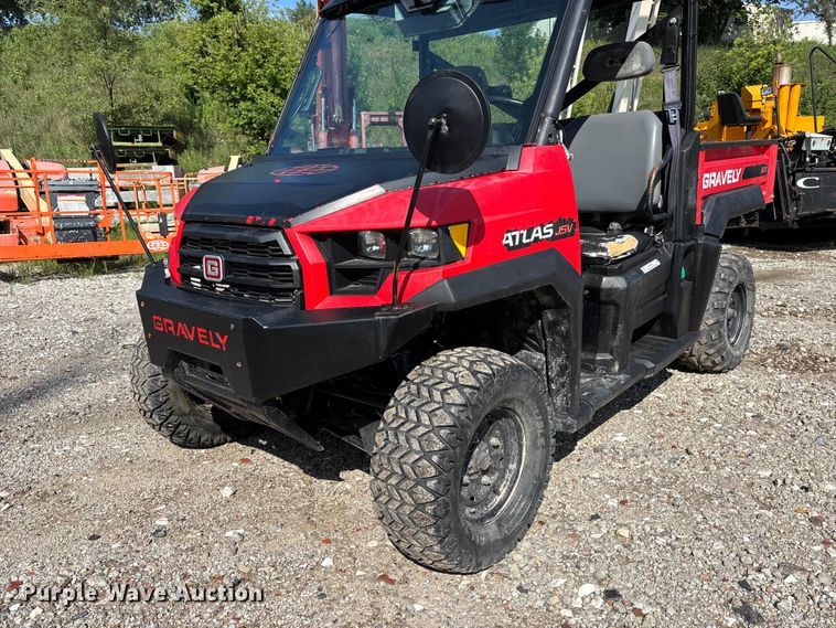 image for item NM9955 2016 Gravely 3000 utility vehicle