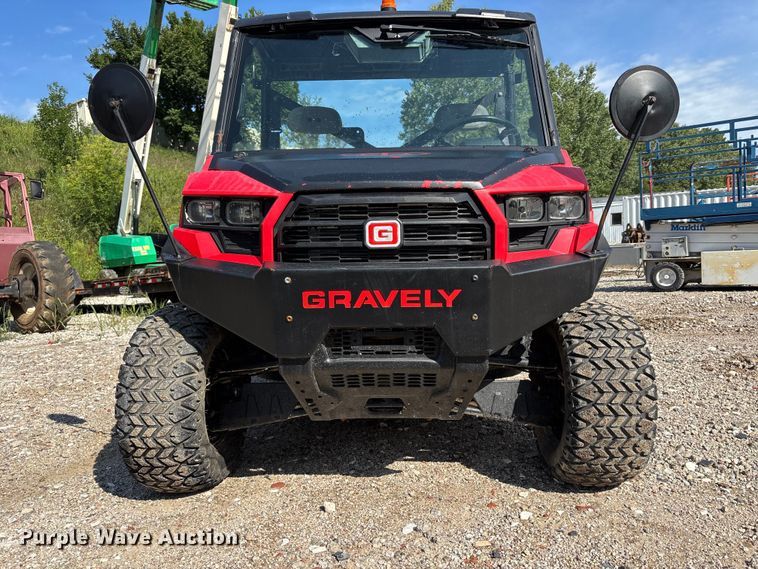 image for item NM9955 2016 Gravely 3000 utility vehicle