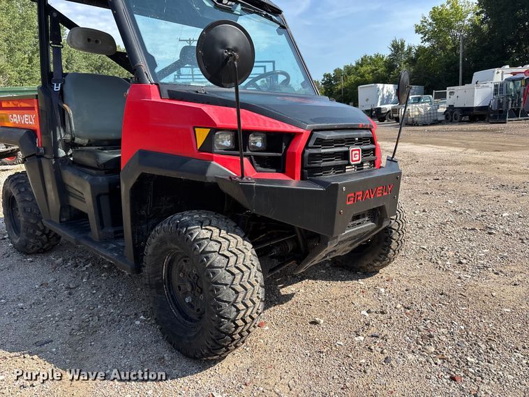 image for item NM9955 2016 Gravely 3000 utility vehicle