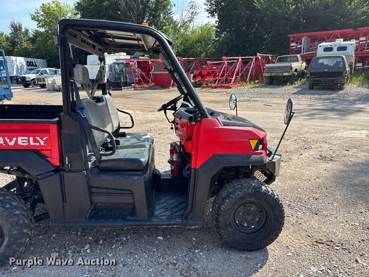 image for item NM9955 2016 Gravely 3000 utility vehicle