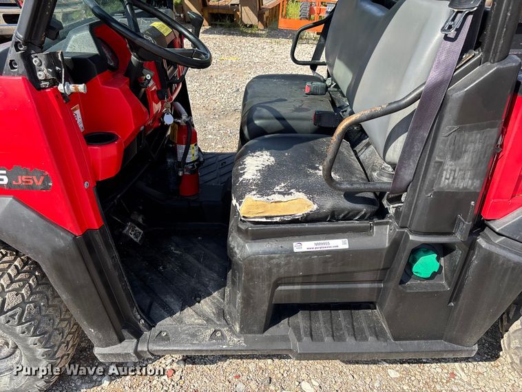 image for item NM9955 2016 Gravely 3000 utility vehicle