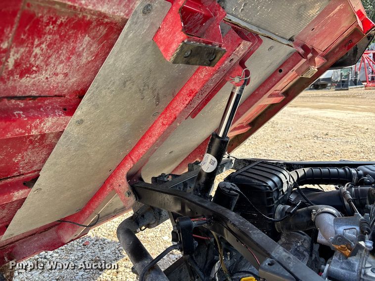 image for item NM9955 2016 Gravely 3000 utility vehicle