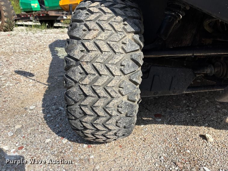 image for item NM9955 2016 Gravely 3000 utility vehicle