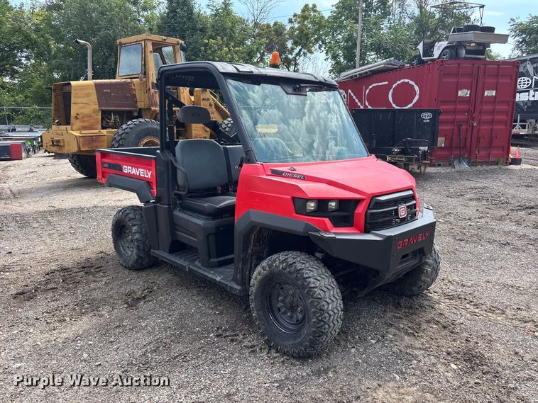 image for item NM9956 2016 Gravely 3000 utility vehicle
