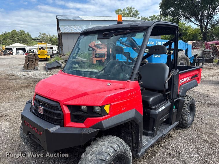 image for item NM9956 2016 Gravely 3000 utility vehicle