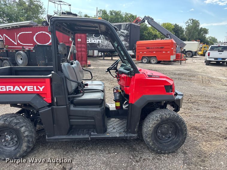 image for item NM9956 2016 Gravely 3000 utility vehicle