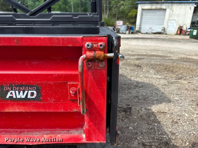 image for item NM9956 2016 Gravely 3000 utility vehicle