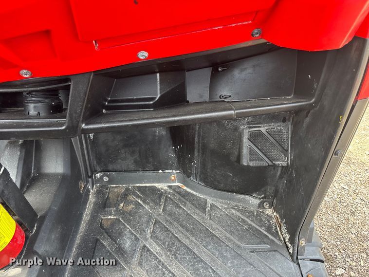 image for item NM9956 2016 Gravely 3000 utility vehicle