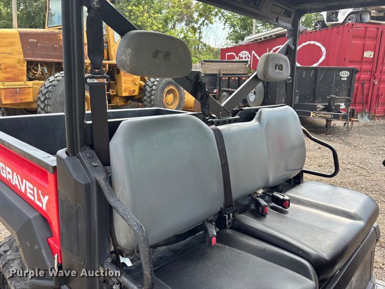 image for item NM9956 2016 Gravely 3000 utility vehicle