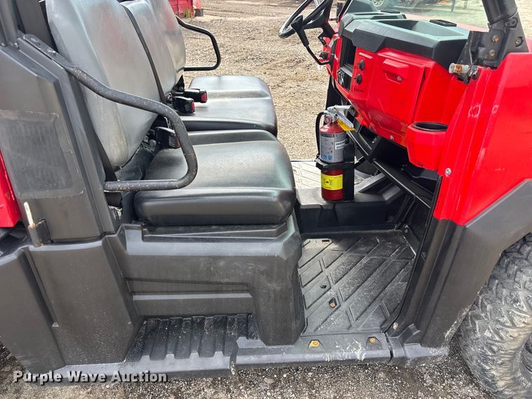 image for item NM9956 2016 Gravely 3000 utility vehicle