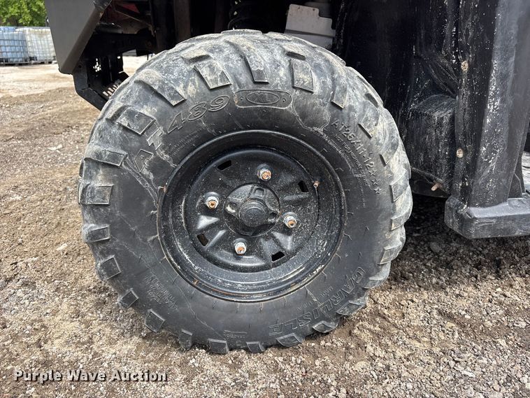 image for item NM9956 2016 Gravely 3000 utility vehicle