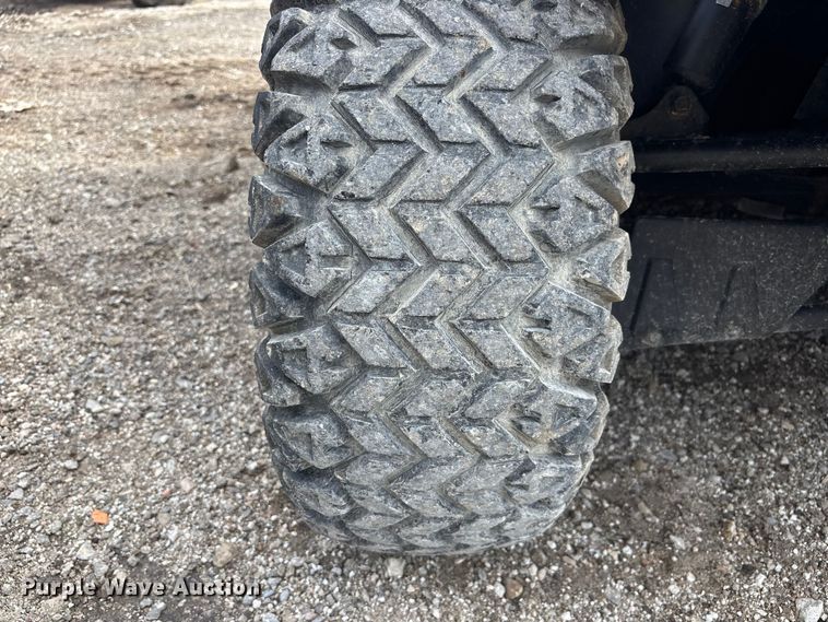 image for item NM9956 2016 Gravely 3000 utility vehicle
