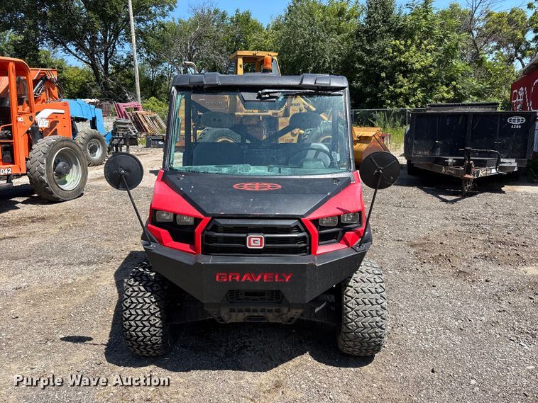 image for item NM9957 2016 Gravely 3000 utility vehicle