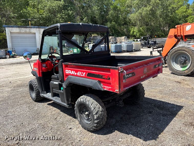 image for item NM9957 2016 Gravely 3000 utility vehicle