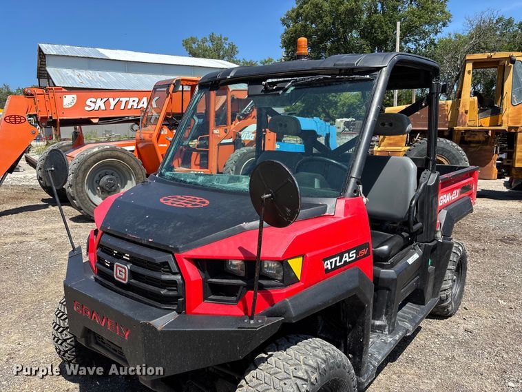 image for item NM9957 2016 Gravely 3000 utility vehicle