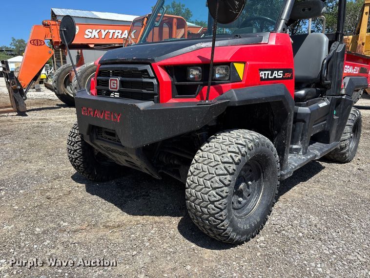 image for item NM9957 2016 Gravely 3000 utility vehicle