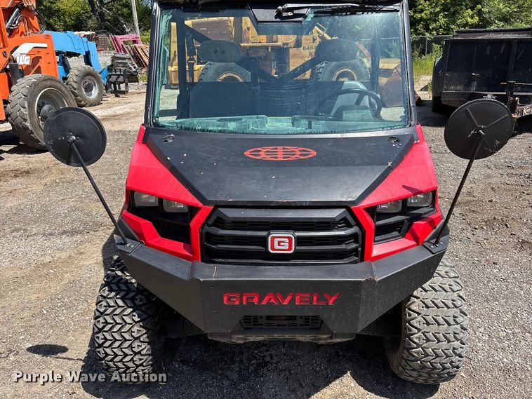 image for item NM9957 2016 Gravely 3000 utility vehicle