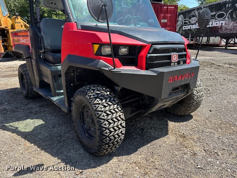 image for item NM9957 2016 Gravely 3000 utility vehicle