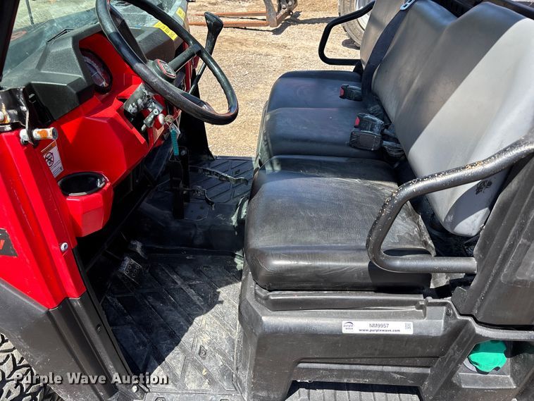 image for item NM9957 2016 Gravely 3000 utility vehicle