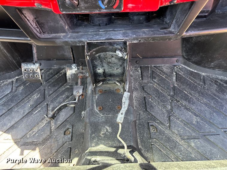 image for item NM9957 2016 Gravely 3000 utility vehicle