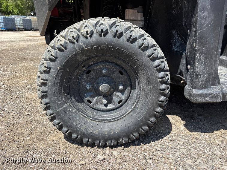 image for item NM9957 2016 Gravely 3000 utility vehicle