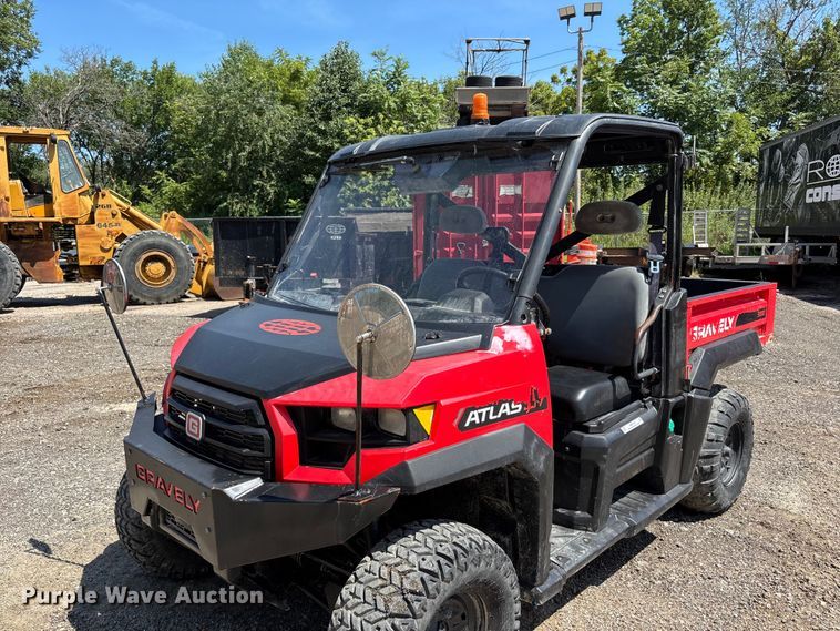 image for item NM9959 2016 Gravely 3000 utility vehicle