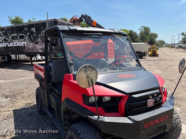 image for item NM9959 2016 Gravely 3000 utility vehicle