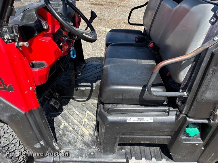 image for item NM9959 2016 Gravely 3000 utility vehicle