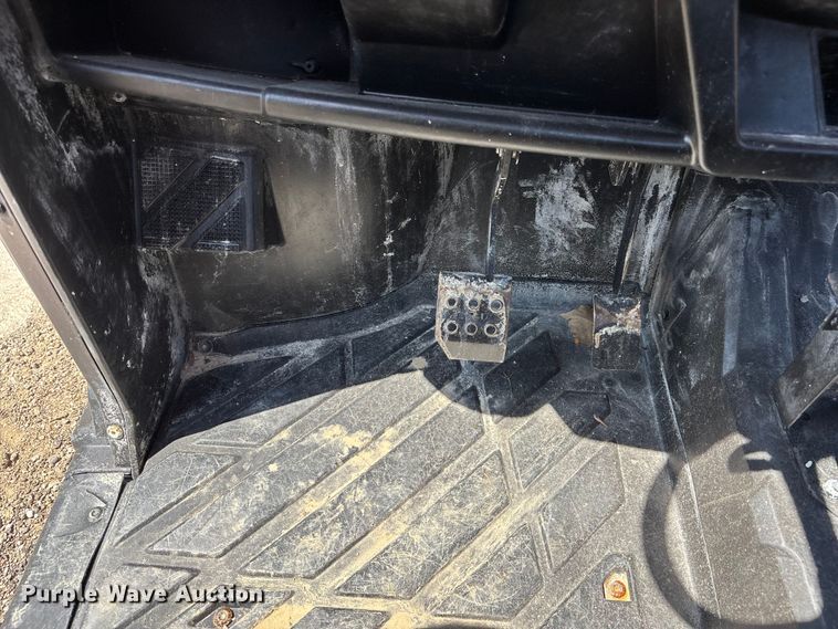 image for item NM9959 2016 Gravely 3000 utility vehicle