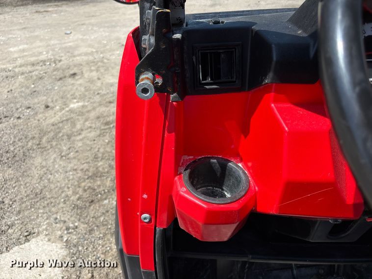 image for item NM9959 2016 Gravely 3000 utility vehicle