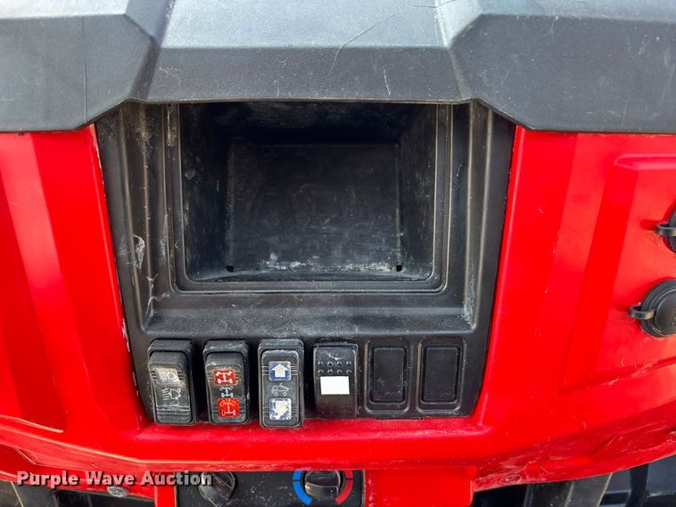 image for item NM9959 2016 Gravely 3000 utility vehicle