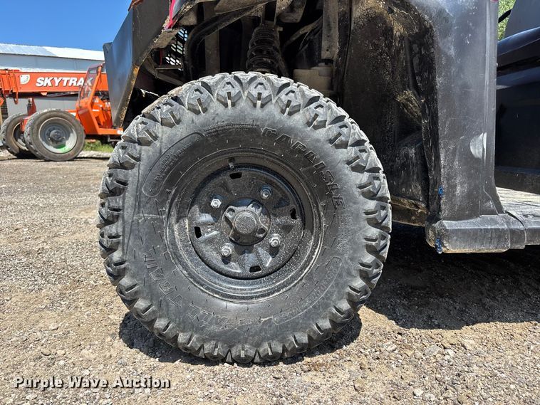 image for item NM9959 2016 Gravely 3000 utility vehicle