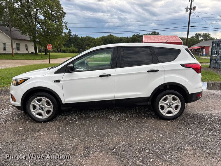 image for item NM9963 2019 Ford Escape SUV