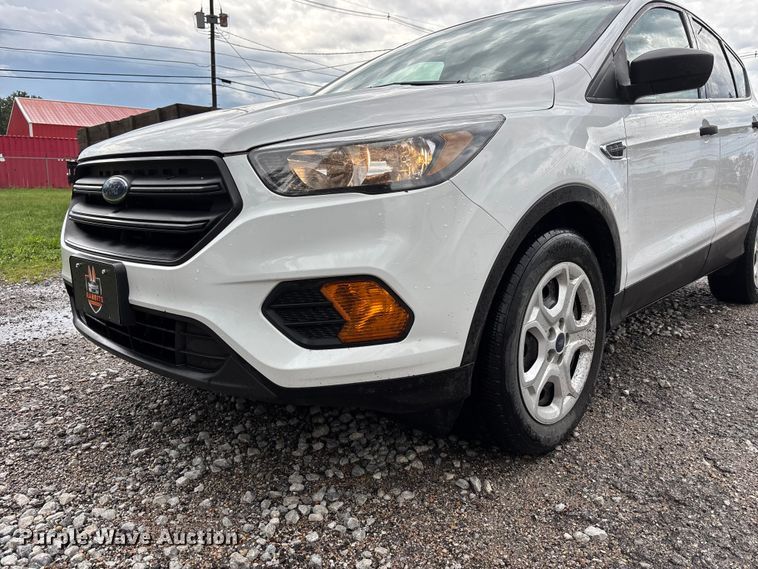 image for item NM9963 2019 Ford Escape SUV