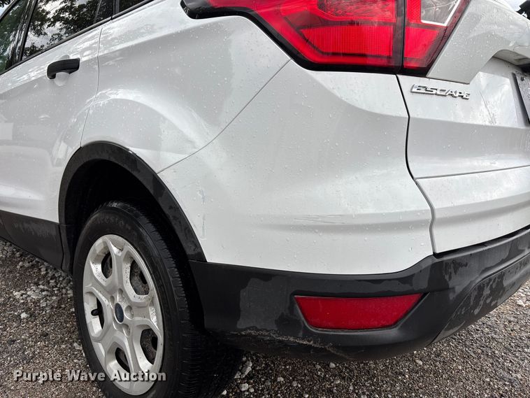 image for item NM9963 2019 Ford Escape SUV