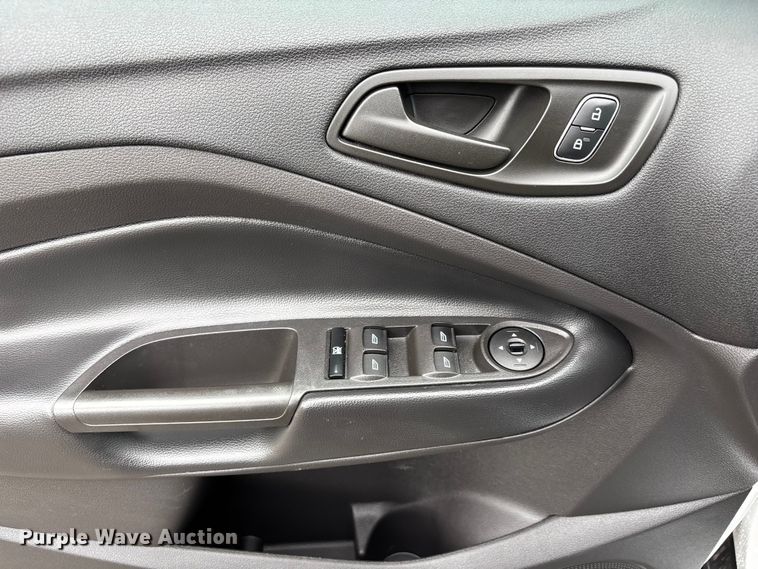 image for item NM9963 2019 Ford Escape SUV
