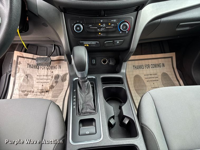 image for item NM9963 2019 Ford Escape SUV
