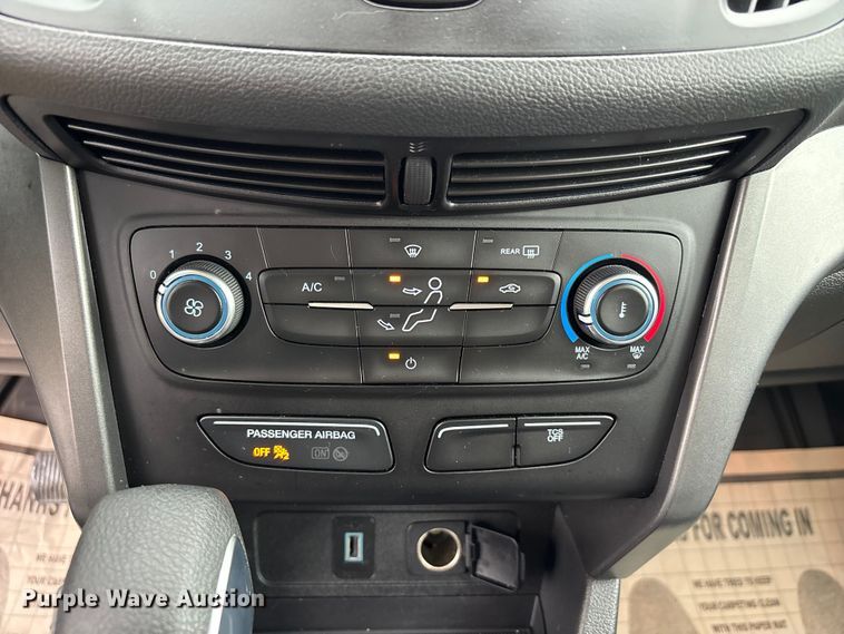 image for item NM9963 2019 Ford Escape SUV