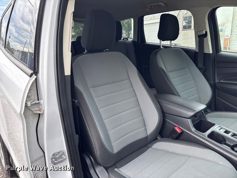 image for item NM9963 2019 Ford Escape SUV