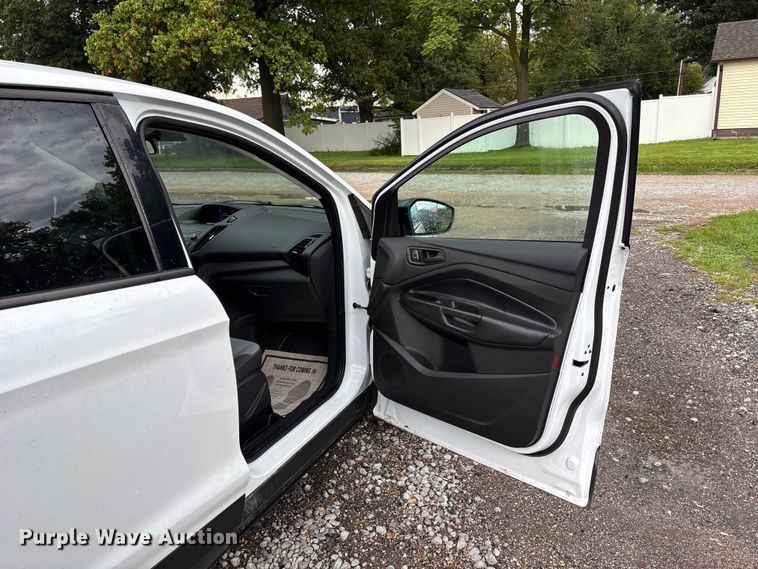 image for item NM9963 2019 Ford Escape SUV